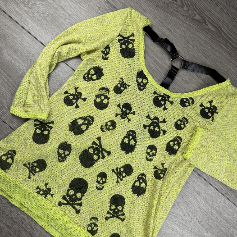 Hot Topic Women's Gothic Punk Skull Crossbones Print Strap Back Top Neon XL New